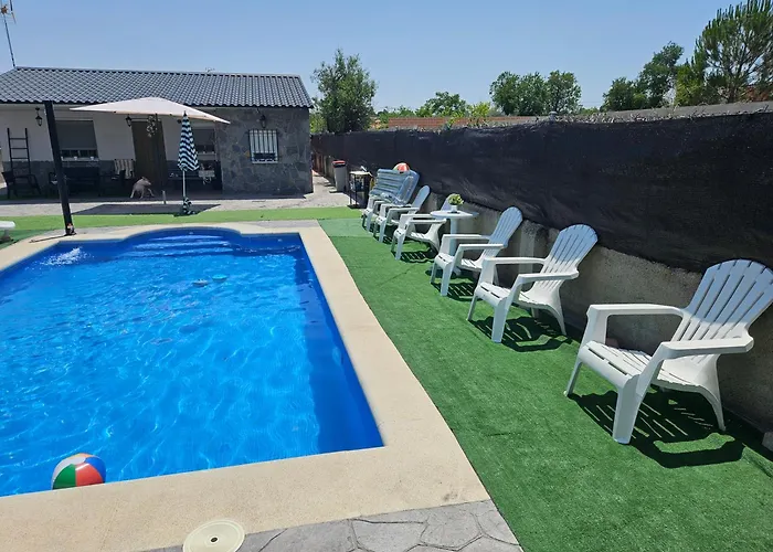 Chalet Con Piscina 50 Minutos Madrid En Escalona
