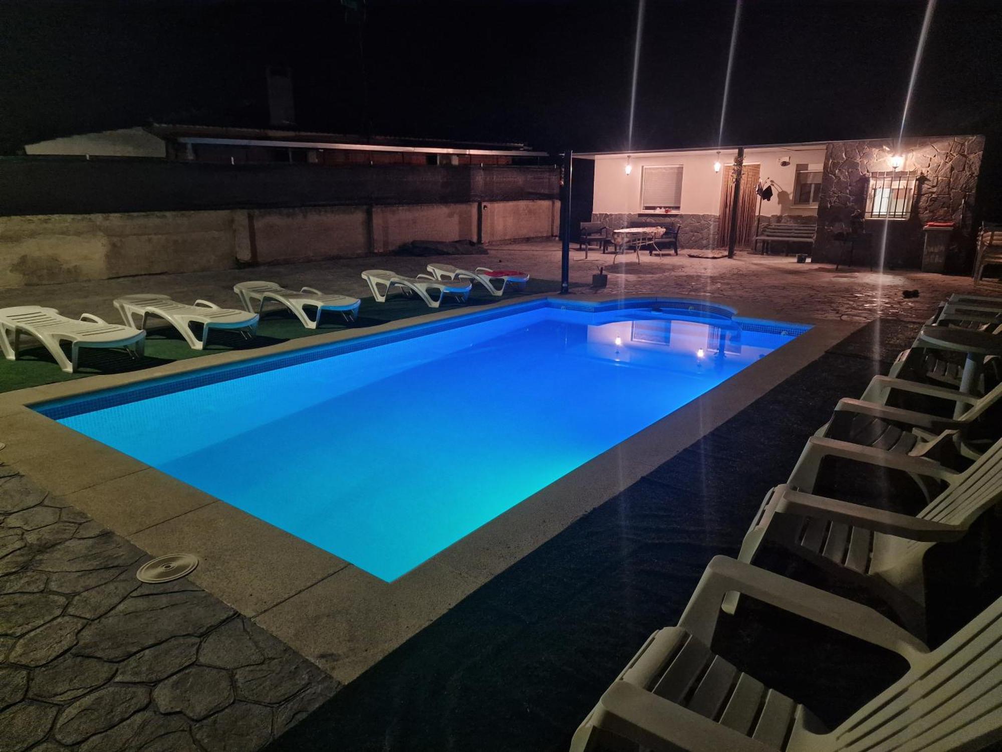 Con Piscina 50 Minutos Madrid En Escalona *