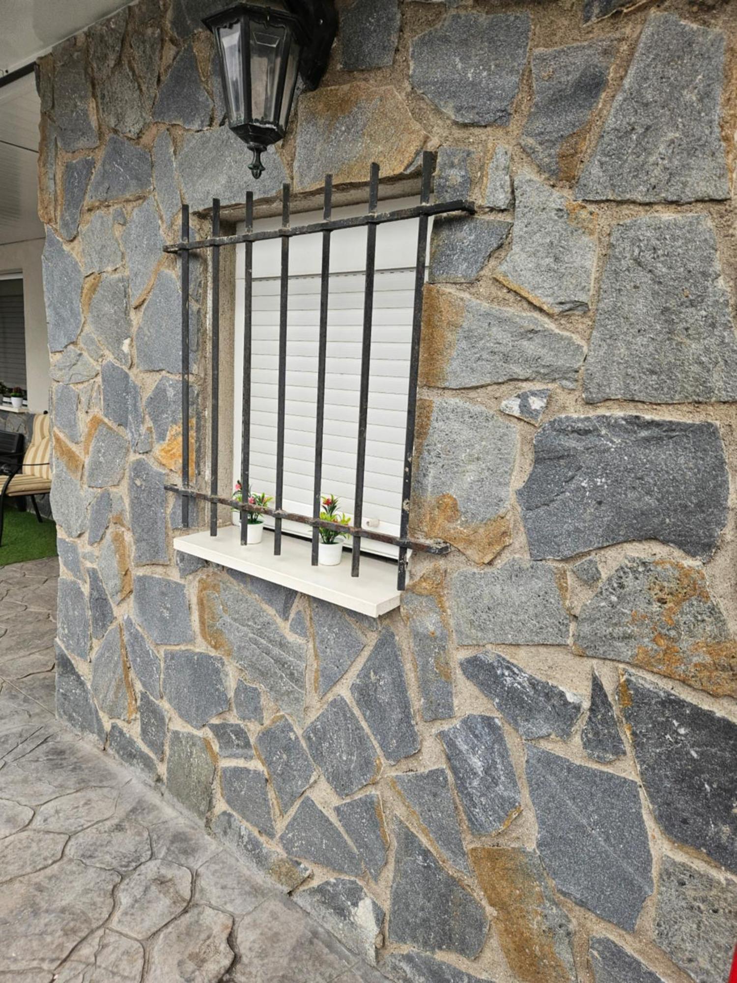 Con Piscina 50 Minutos Madrid En Escalona Holiday home Toledo